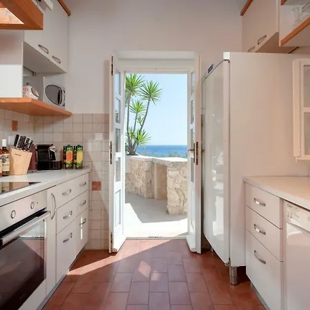 Benedeta-dubovica Hvar Villa