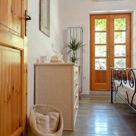 Benedeta-dubovica Hvar Villa *