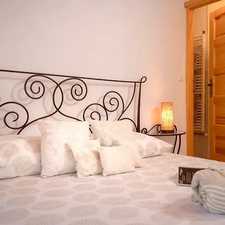 Benedeta-dubovica Hvar Villa *