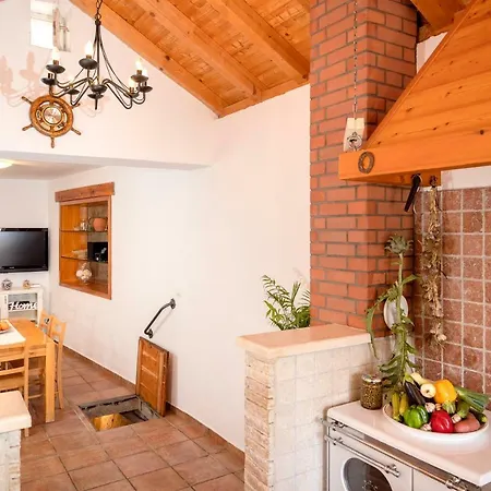 Benedeta-dubovica Hvar Villa *