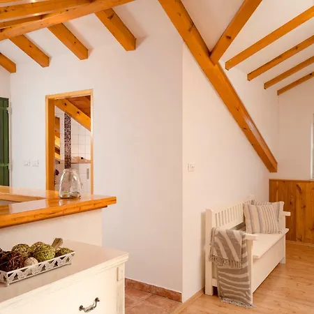 Benedeta-dubovica Hvar Villa *