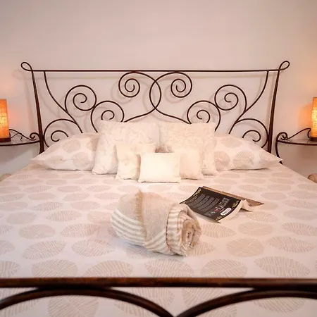 Villa Benedeta-dubovica Hvar