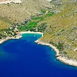 Βίλα Benedeta-dubovica Hvar Zarače