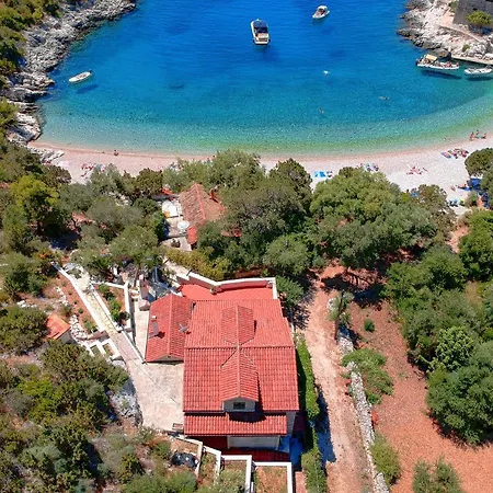 Benedeta-dubovica Hvar