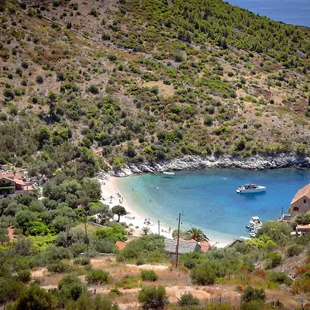 Benedeta-dubovica Hvar فيلة Zarače